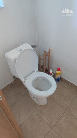 MODERNÝ 6-IZBOVÝ BUNGALOV S TERASOU A POZEMKOM 884 m² – RATNOVCE