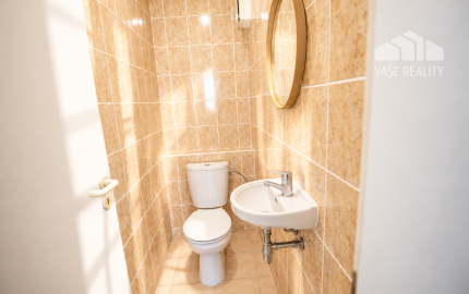 Na prenájom priestranný 3-izbový byt s lodžiou, 101 m², nádherný výhľad na Bratislavu,Zadunajská cesta, Petržalka, od 10/2026
