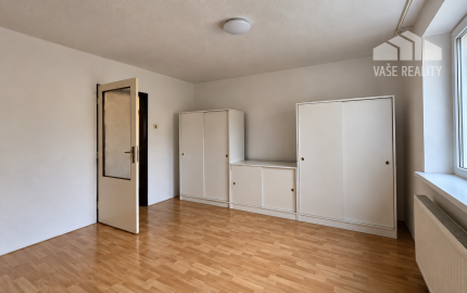 NOVINKA V PONUKE! Rodinný dom s veľkorysým pozemkom 923 m², garážou – DUBOVANY