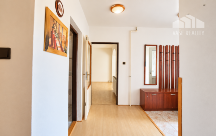 NOVINKA V PONUKE! Rodinný dom s veľkorysým pozemkom 923 m², garážou – DUBOVANY
