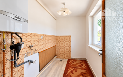 NOVINKA V PONUKE! Rodinný dom s veľkorysým pozemkom 923 m², garážou – DUBOVANY