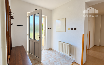 NOVINKA V PONUKE! Rodinný dom s veľkorysým pozemkom 923 m², garážou – DUBOVANY