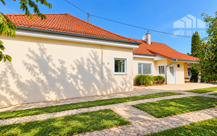 NOVINKA V PONUKE! Rodinný dom s veľkorysým pozemkom 923 m², garážou – DUBOVANY