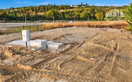 STAVEBNÝ POZEMOK 516 m² – RATNOVCE, LEN KÚSOK OD PIEŠŤAN