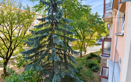3-izbový byt s balkónom aj lodžiou v zelenom Ružinove – Exnárova, Pošeň