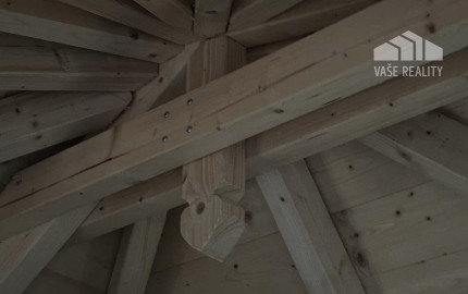 PREDAJ: Unikátny domček v korunách stromov (Treehouse) 35m2 s veľkým pozemkom – Trenčianske Teplice