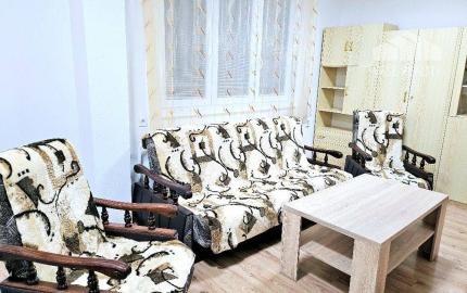 PRENÁJOM 3 IZBOVÝ BYT / CENTRUM / LOGGIA / PIVNICA / ZARIADENÝ
