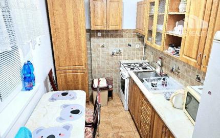 PRENÁJOM 3 IZBOVÝ BYT / CENTRUM / LOGGIA / PIVNICA / ZARIADENÝ