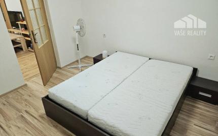 PRENÁJOM 3 IZBOVÝ BYT / CENTRUM / LOGGIA / PIVNICA / ZARIADENÝ