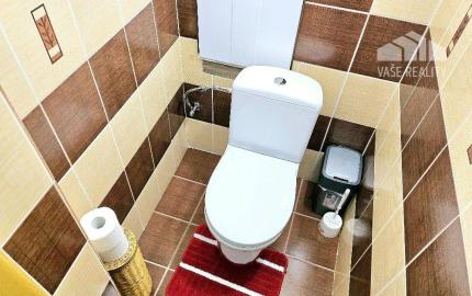 PRENÁJOM 3 IZBOVÝ BYT / CENTRUM / LOGGIA / PIVNICA / ZARIADENÝ
