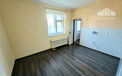 RODINNÝ DOM V LUKRATÍVNEJ LOKALITE BÁNOVCE NAD BEBRAVOU