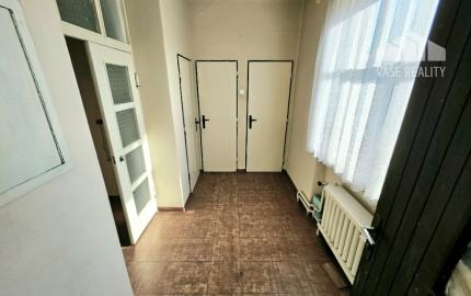 RODINNÝ DOM V LUKRATÍVNEJ LOKALITE BÁNOVCE NAD BEBRAVOU