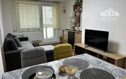 Predám 2 izbový byt Košeca, Kompletná rekonštrukcia, 56 m2