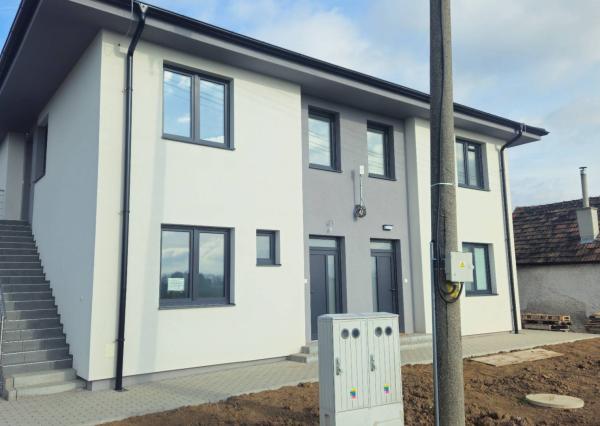 4 izbový byt (80m2)so záhradkou v obci Kamanová -REZERVOVANÉ