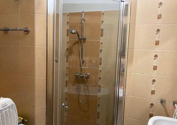 Predáme 3 izbový byt Dubnica n/ Váhom, záhrada, vlastné kúrenie, 70 m2