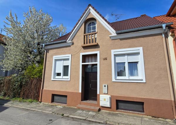 Objavte potenciál bývania v rodinnom dome v centre Piešťan