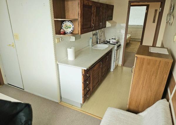 2,5 izbový byt Bánovce nad Bebravou / CENTRUM- STRED / KOMPLETNE ZARIA