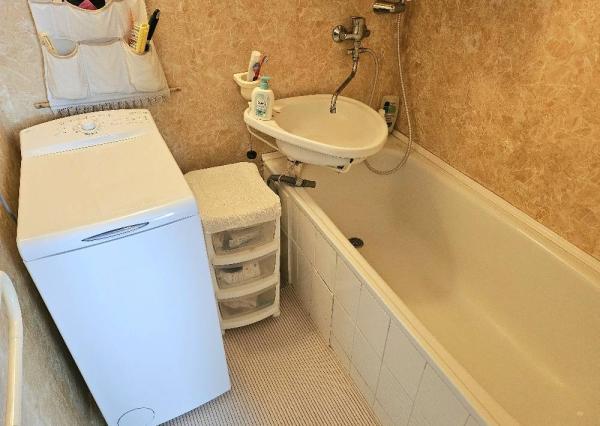 2,5 izbový byt Bánovce nad Bebravou / CENTRUM- STRED / KOMPLETNE ZARIA