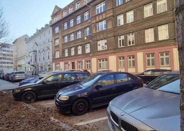 Na prenájom staromestský 3-izbový byt, Tobrucká ul., BA – Staré Mesto