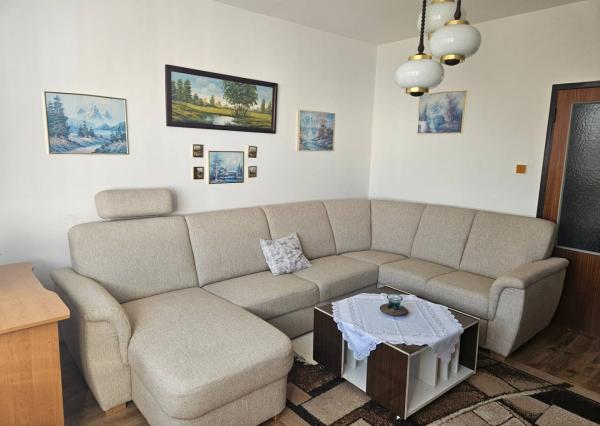  Na predaj 4 izbový byt Pod Hájom (82m2)Dubnica nad Váhom 