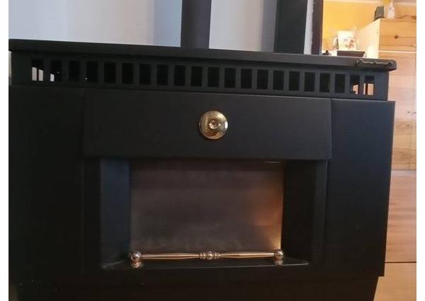 ZNÍŽENÁ CENA! Mestský 2 izbový byt, super lokalita Nitra