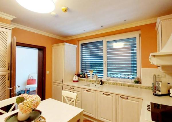 Na predaj krásny 4-izbový RD, pri OC VIVO, kúpou voľný