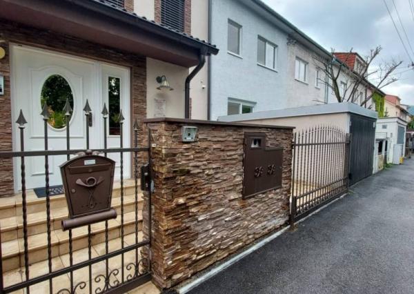 Na predaj krásny 4-izbový RD, pri OC VIVO, kúpou voľný