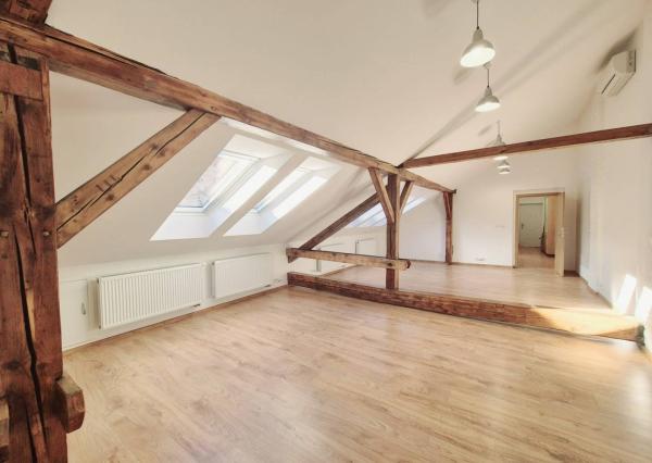 Administratívny priestor, 111 m², Jakubovo nám., klimatizovaný, voľný