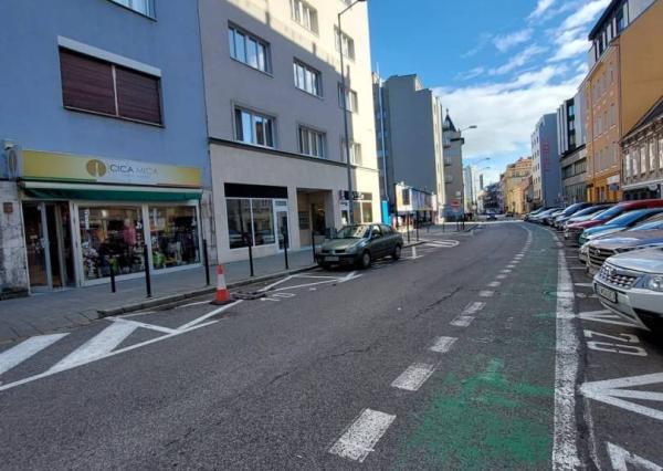 Na prenájom rekonštruovaná garsónka 20 m², Dunajská ulica, Staré Mesto