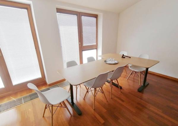 Na prenájom kancelársky priestor s terasou, Ventúrska ul., ihneď voľný