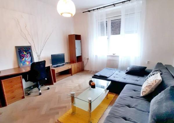 Na prenájom 2,5 izbový byt, 76 m², Dostojevského rad, BA – Staré Mesto