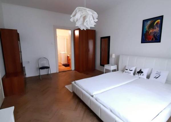 Na prenájom 2,5 izbový byt, 76 m², Dostojevského rad, BA – Staré Mesto