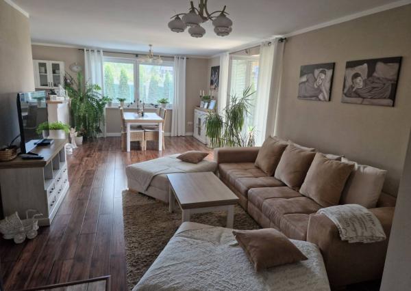 Novostavba - bungalov 100 m2 v obci Košeca, pozemok 800 m2