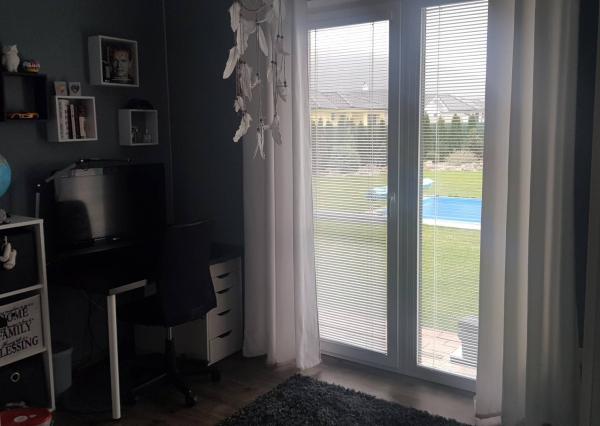 Novostavba - bungalov 100 m2 v obci Košeca, pozemok 800 m2