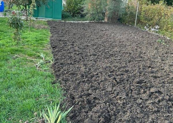 Záhrada s domčekom v lukratívnej oblasti