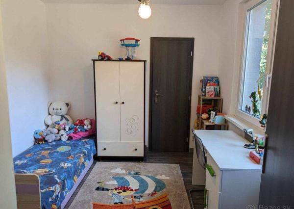 Predaj 3 izbový moderný byt v centre s balkónom