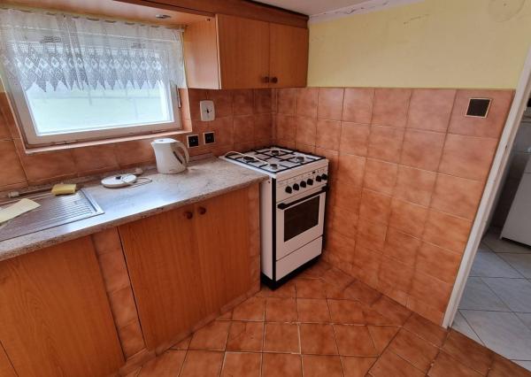 *REZERVOVANÉ*  4-izb rodinný dom s pozemkom 900 m²  - Moravany n/V