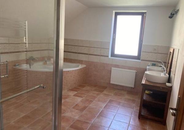 Predám Rodinný Dom ILAVA, pozemok 1146 m2