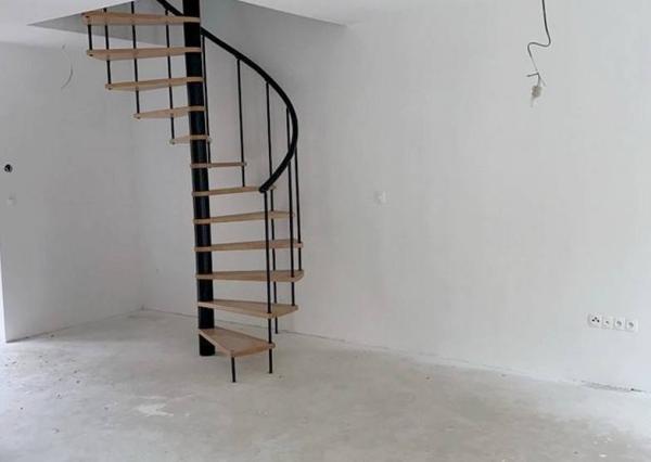 AKCIA !!! 135.000,-€, Trojizbový mezonetový byt Banka pri Piešťanoch