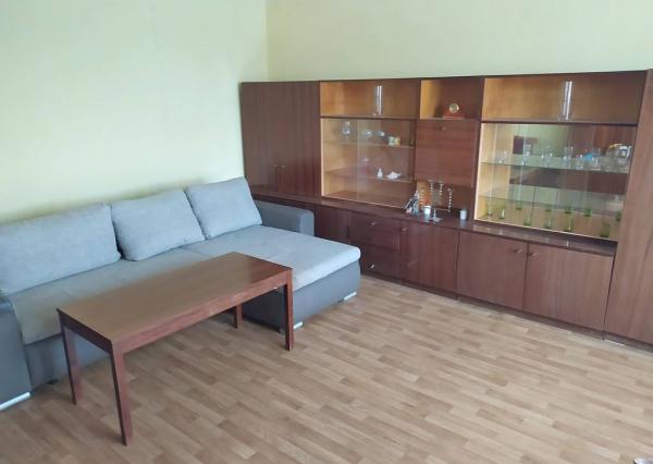 Priestranný rodinný dom s garážou, Vrbové