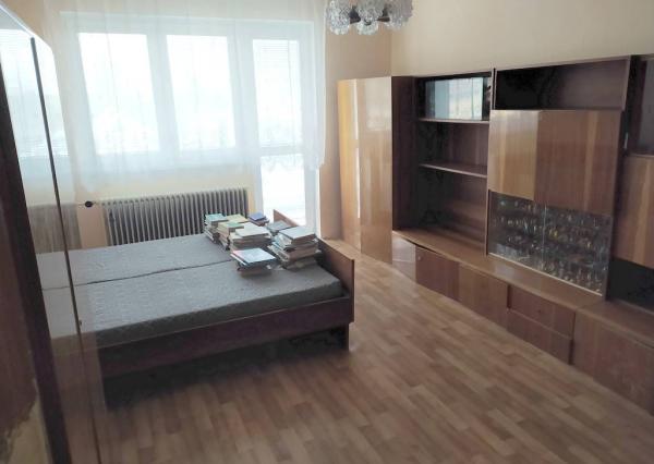 Priestranný rodinný dom s garážou, Vrbové