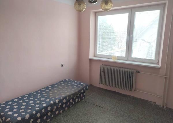 Priestranný rodinný dom s garážou, Vrbové