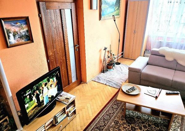 2 izbový byt Bánovce nad Bebravou / CENTRUM / LOGGIA / KOMPLETNÁ REKON