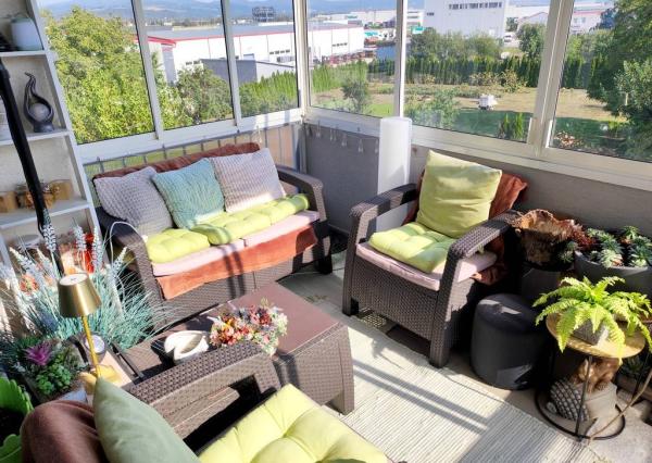 Na prenájom 2 izbový byt s parkovacím miestom, Trencianske Stankovce-S