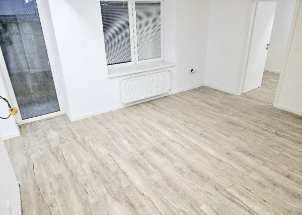 PREDANÉ 2 izbový byt Bánovce nad Bebravou / CENTRUM / TERASA 7 m2 