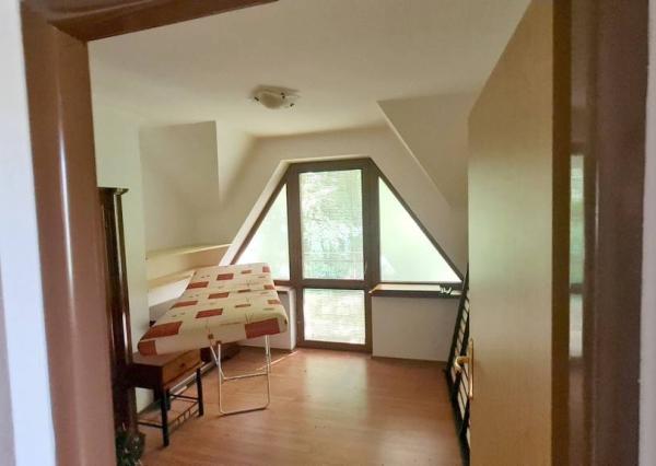 Murovaná chata v rekreačnej oblasti , Moravany nad Váhom - Výtoky