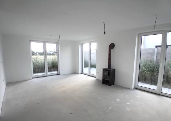 Predaj moderná novostavba - bungalov, v krásnom, tichom prostredí, Bru