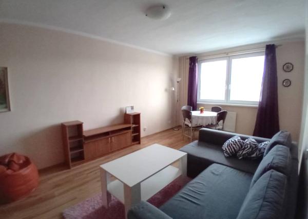 Prenájom pekný, šikovný 1-izbový byt, Piešťany