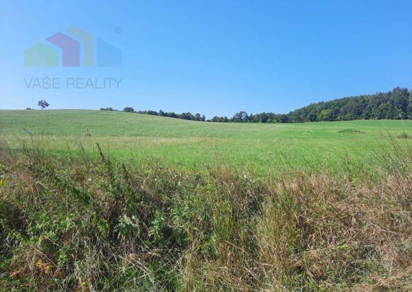 Stavebný pozemok 751 m2  Lednické Rovné-Medné