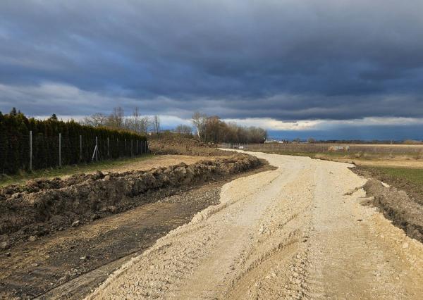 *REZERVOVANÉ* STAVEBNÝ POZEMOK 615 M² BOROVCE *VIDEO*